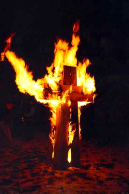 brennendes Kreuz